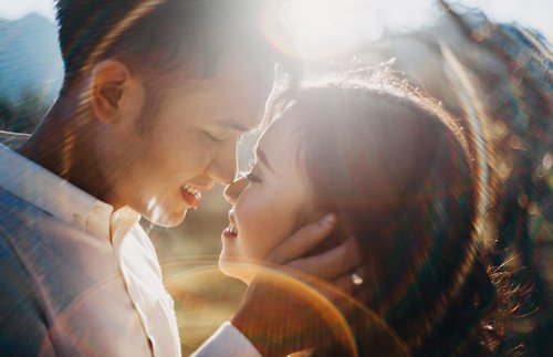 Gặp nhau giữa giàn khoan, chàng trai Malaysia về nhà soạn văn bản dài ngàn chữ xin được yêu cô gái Việt