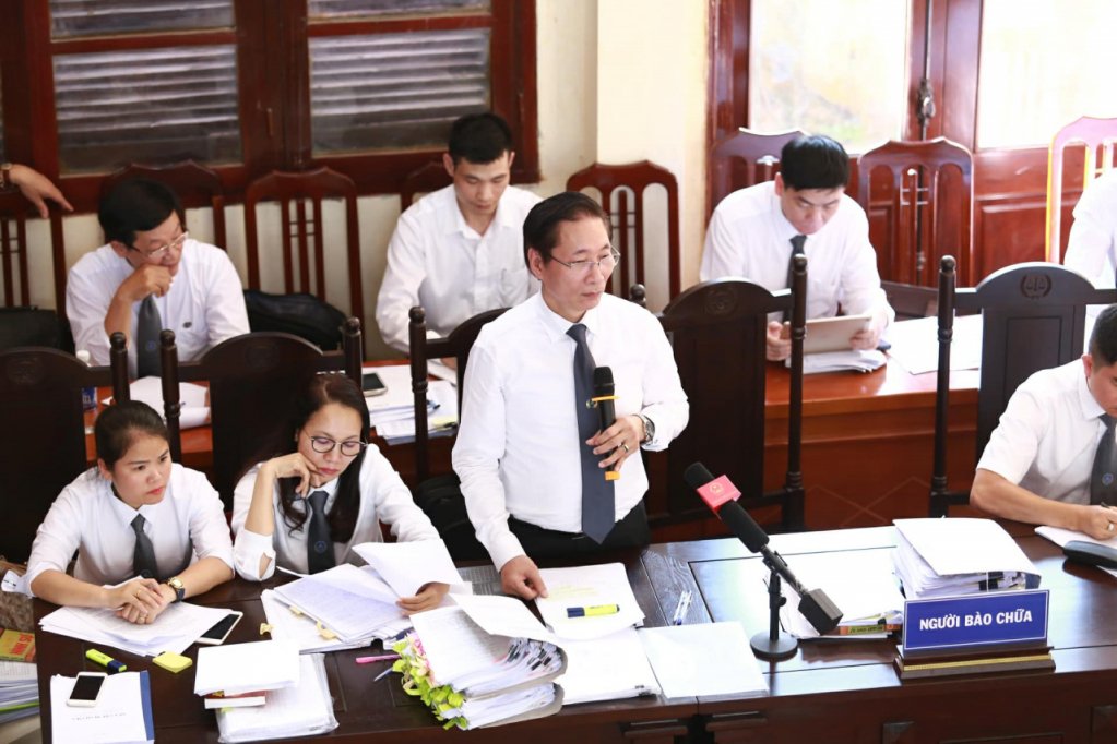 man-doi-dap-gay-can-giua-luat-su-cua-bac-si-luong-va-pgd-benh-vien-da-khoa-tinh-hoa-binh