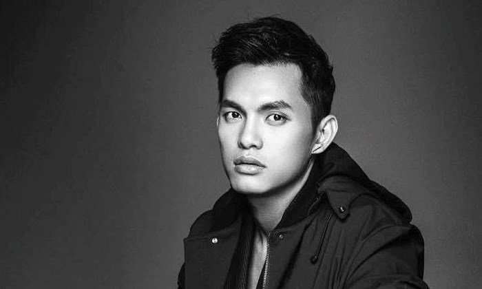 tran-tien-dat-la-ai-va-stylist-mi-goi-tran-tien-dat-dot-ngot-ra-doi-o-tuoi-27