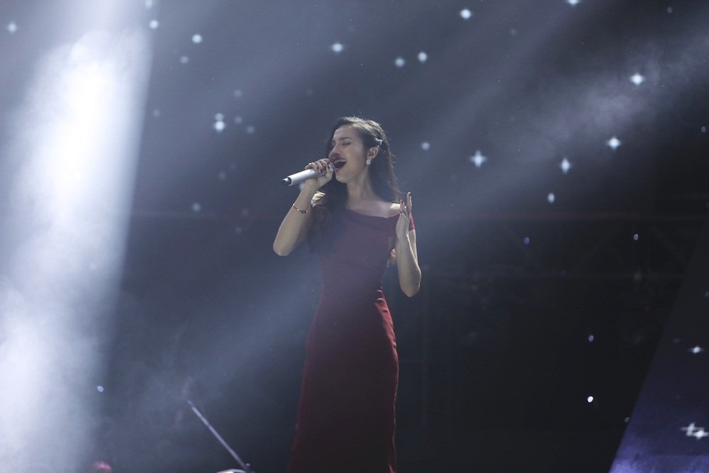 hoai-sa-ru-bo-mac-hoa-hau-chuyen-gioi-dau-tien-cua-viet-nam-de-theo-duoi-dam-me-am-nhac