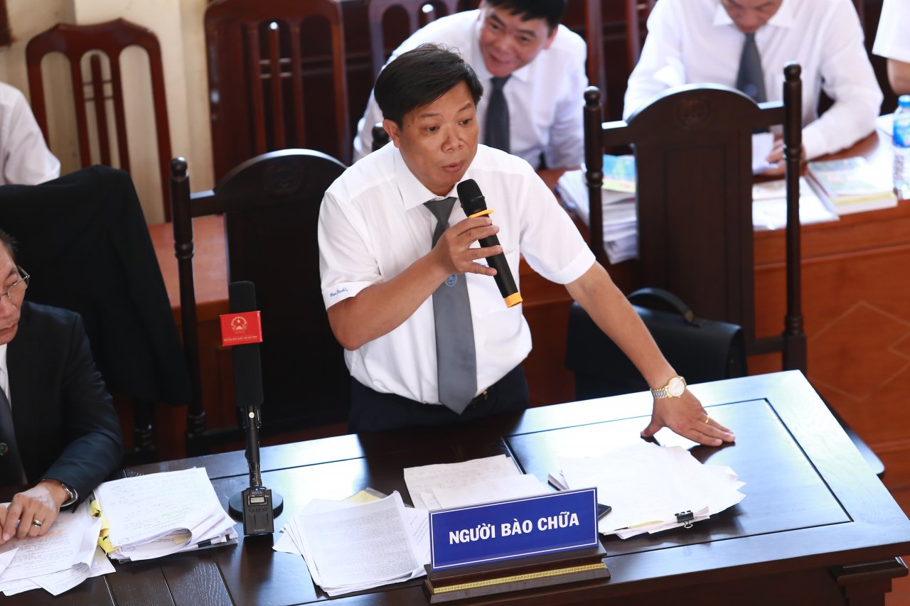 ke-ghi-them-so-giao-ban-de-do-toi-cho-bac-si-hoang-cong-luong-bi-xu-ly-the-nao