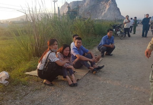 chum-anh-hien-truong-vu-tai-nan-tau-hoa-tai-thanh-hoa