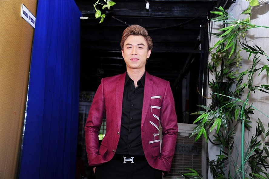 ho-viet-trung-la-ai-va-ho-viet-trung-chinh-thuc-thua-nhan-co-con-gai-3-tuoi-voi-ban-gai-cu