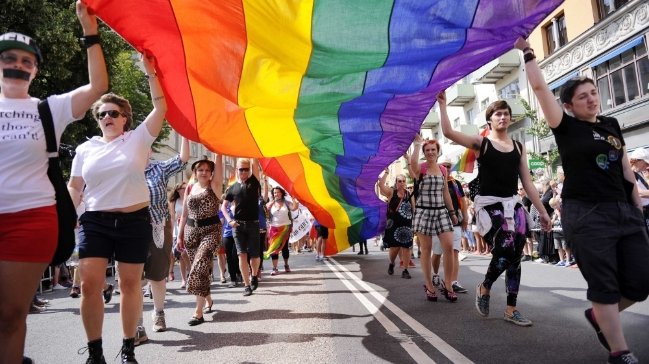 quoc-gia-than-thien-nhat-voi-nguoi-lgbt-nam-2018-mot-the-gioi