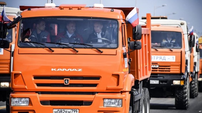Ông Putin dập tắt ý tưởng sẽ sửa đổi hiến pháp để tại vị thêm 1 nhiệm kỳ nữa