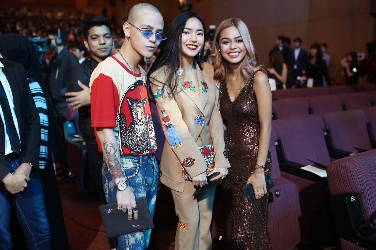 chau-bui-tro-thanh-guong-mat-dau-tien-cua-viet-nam-duoc-louis-vuitton-moi-tham-du-show-tai-phap