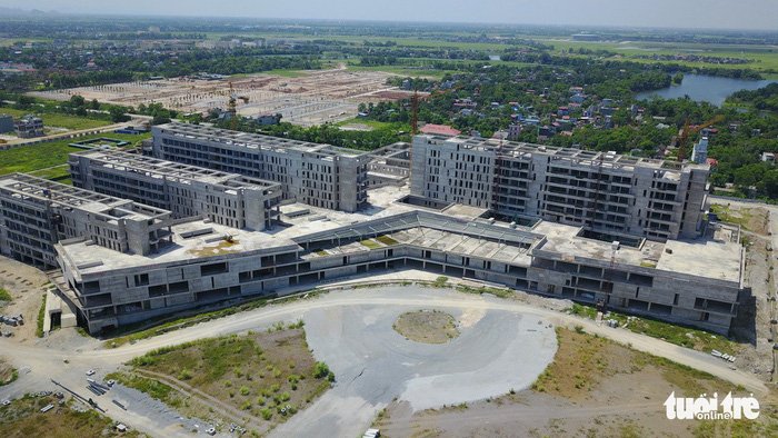 Bệnh viện xây chậm, ai chịu trách nhiệm?