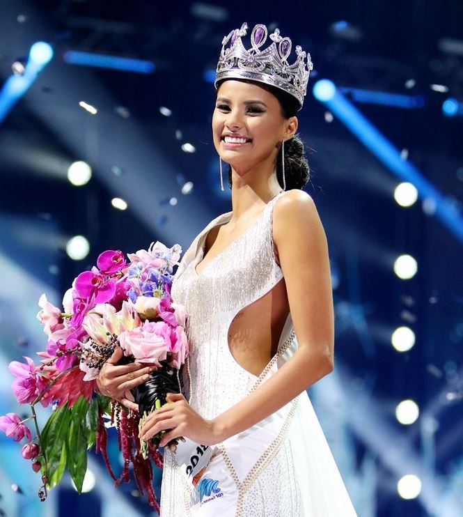 nhan-sac-tan-hoa-hau-nam-phi-duoc-du-doan-la-doi-thu-manh-cua-hhen-nie-tai-miss-universe-2018