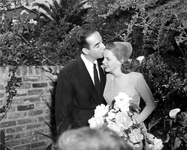 judy-garland-bieu-tuong-dong-tinh-dau-tien-tai-hollywood