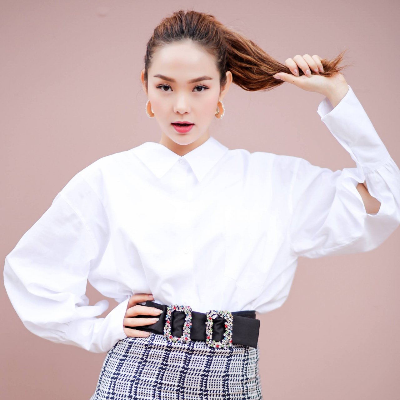 tai-sao-cong-chung-hut-hang-va-nem-da-the-face-vietnam-khi-minh-hang-tro-thanh-hlv