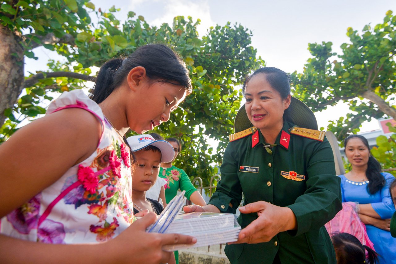 Cuộc sống của những đứa trẻ ở Trường Sa diễn ra thế nào?