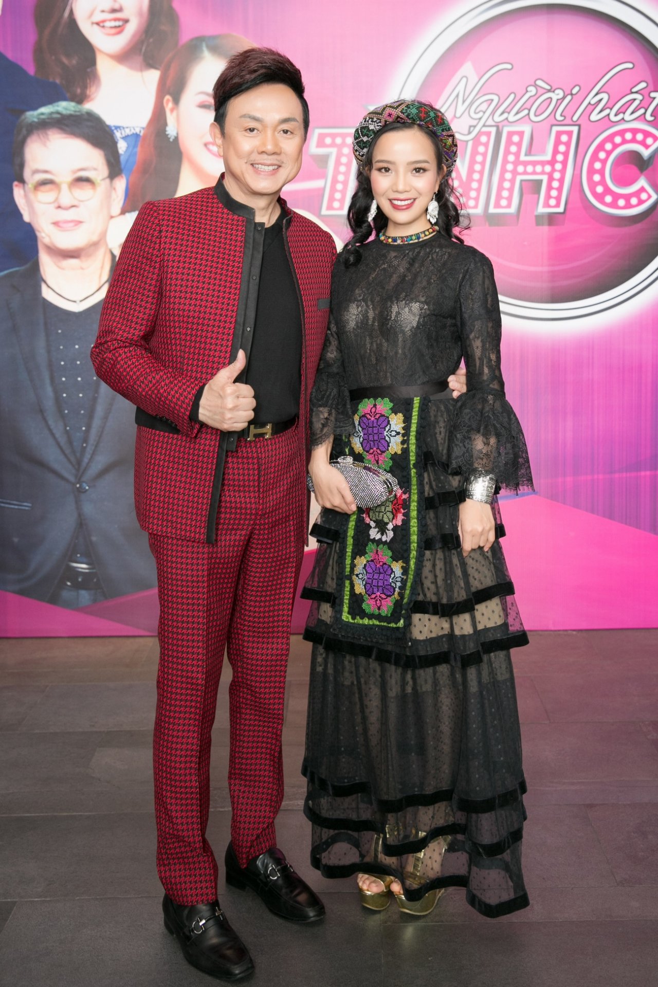 quan-quan-sao-mai-2017-sen-hoang-my-lam-vao-sai-gon-thi-hat-bolero