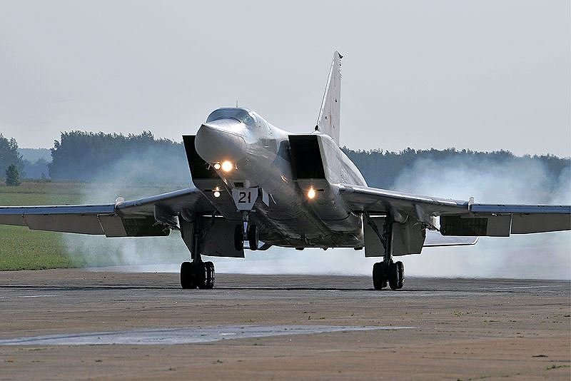 Quyết định đáng tiếc nhất của Ukraine khi phá hủy máy bay Tu-22
