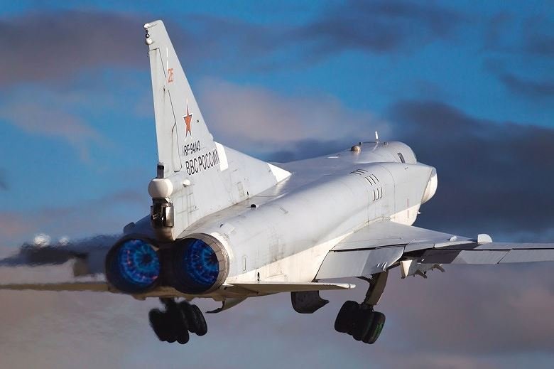 Quyết định đáng tiếc nhất của Ukraine khi phá hủy máy bay Tu-22