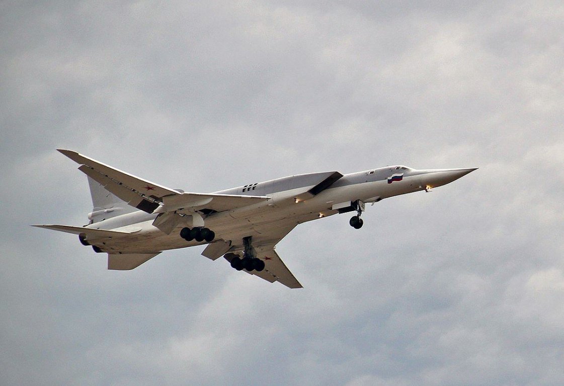 Quyết định đáng tiếc nhất của Ukraine khi phá hủy máy bay Tu-22