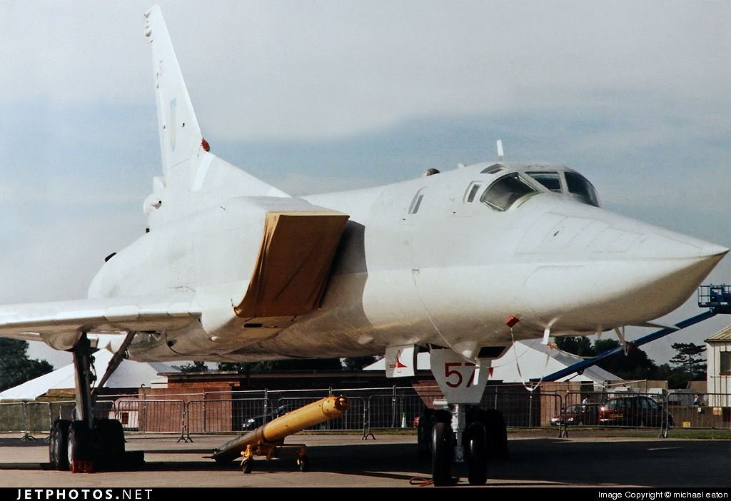 Quyết định đáng tiếc nhất của Ukraine khi phá hủy máy bay Tu-22