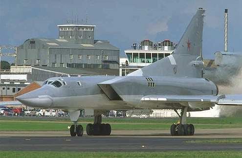 Quyết định đáng tiếc nhất của Ukraine khi phá hủy máy bay Tu-22