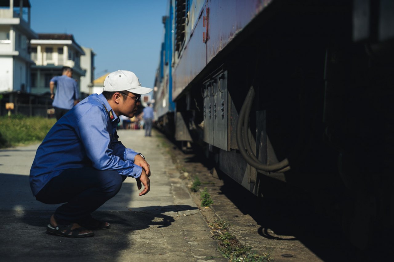 Hành trình cực nhọc của người lái tàu hỏa
