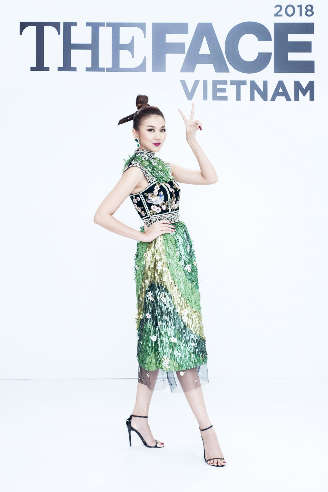diem-lai-12-bo-canh-thoi-thuong-cua-thanh-hang-vo-hoang-yen-minh-hang-tai-vong-casting-the-face-2018