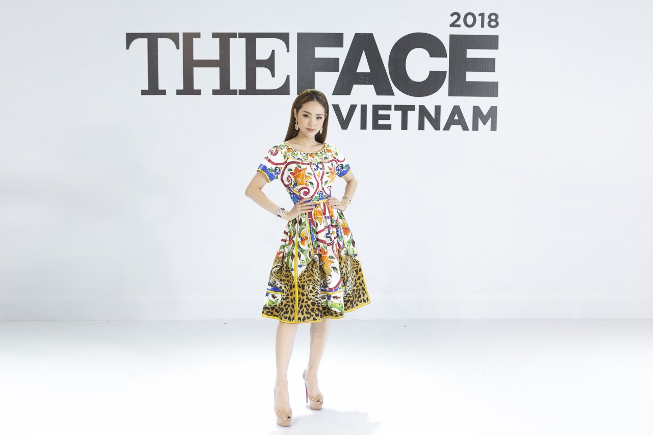 diem-lai-12-bo-canh-thoi-thuong-cua-thanh-hang-vo-hoang-yen-minh-hang-tai-vong-casting-the-face-2018