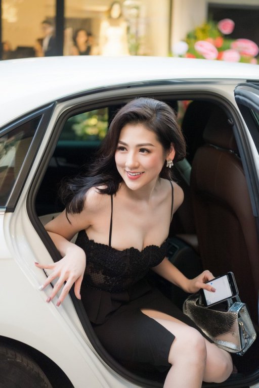 a-hau-tu-anh-se-to-chuc-dam-cuoi-voi-ban-trai-thieu-gia-vao-ngay-217