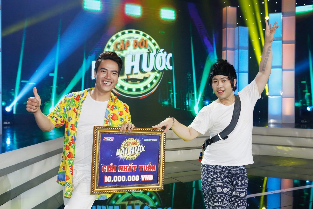 akira-phan-vo-tan-phat-lap-cu-dup-giai-thuong-tai-cap-doi-hai-huoc