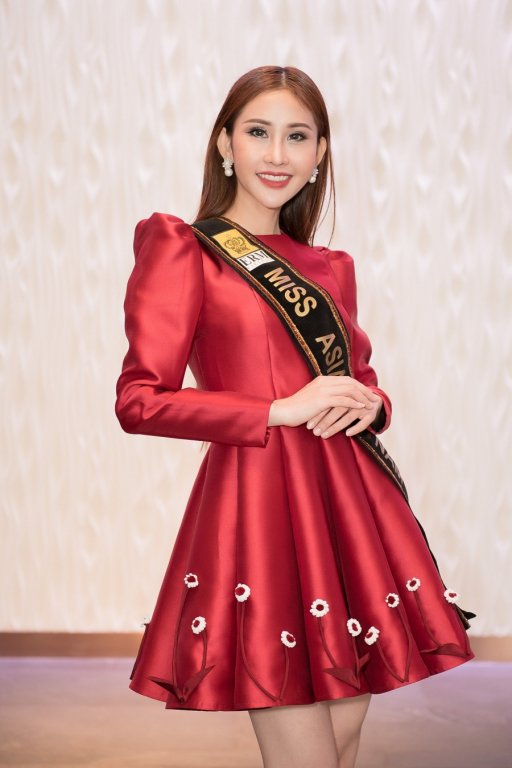 co-gai-mo-coi-chi-nguyen-chinh-thuc-dai-dien-viet-nam-chinh-chien-tai-miss-asia-world-2018