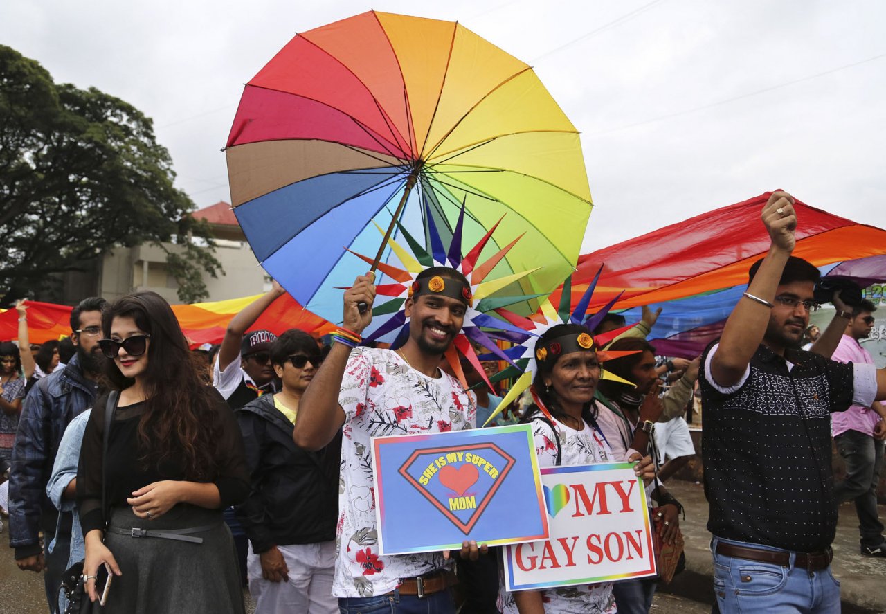 giai-ma-suc-hut-ve-bo-phim-lgbt-tro-thanh-tac-pham-dat-ty-suat-nguoi-xem-cao-nhat-an-do