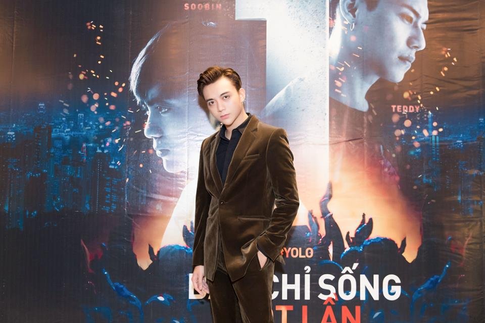 soobin-hoang-son-v-line-bat-ngo-ro-tin-don-phau-thuat-tham-my