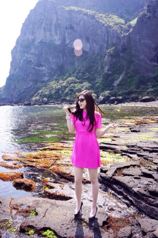 Ngắm ảnh du lịch sang chảnh của Á hậu Tú Anh