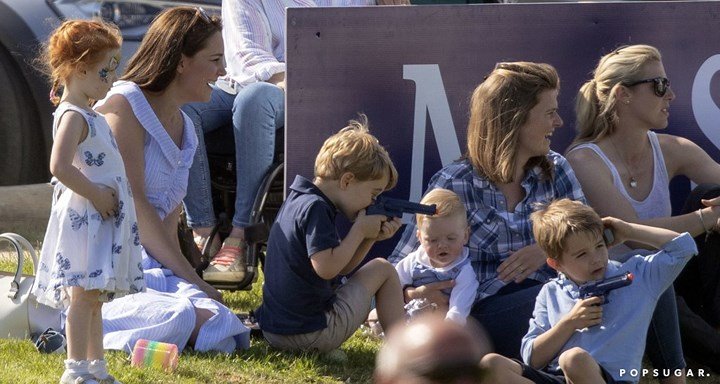 Công nương Kate Middleton xinh đẹp, rạng rỡ dù mới sinh con thứ 3