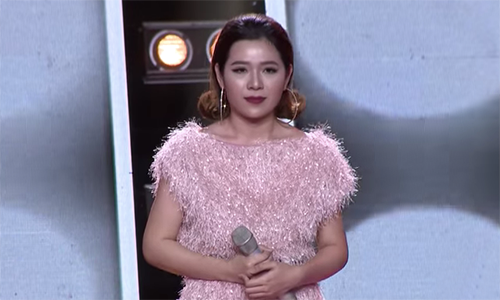 tap-4-giong-hat-viet-noo-phuoc-thinh-lai-tiep-tuc-dau-khau-toc-tien