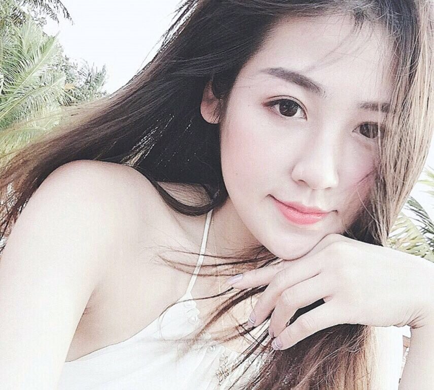 Ngắm ảnh du lịch sang chảnh của Á hậu Tú Anh