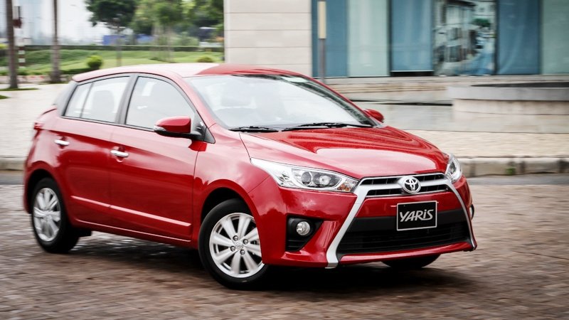 gia-xe-oto-hom-nay-136-honda-jazz-giu-nguyen-muc-gia
