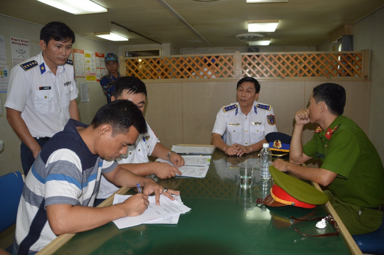 xu-phat-1375-trieu-dong-tau-pacipic-ocean-va-tau-vo-sat-khong-so-hieu