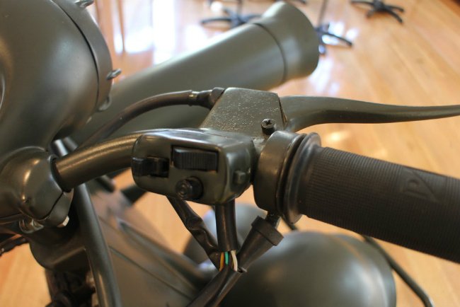 Ngắm Vespa TAP 150 mang vũ khí bắn xuyên xe bọc giáp