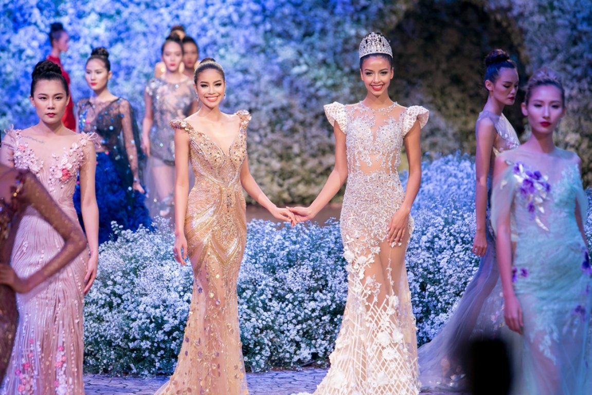 dao-dien-long-kan-to-chuc-show-thoi-trang-voi-san-catwalk-cao-nhat-tai-viet-nam