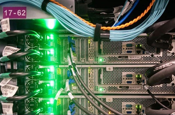 Summit - siêu máy tính nhanh nhất thế giới trị giá 200 triệu USD