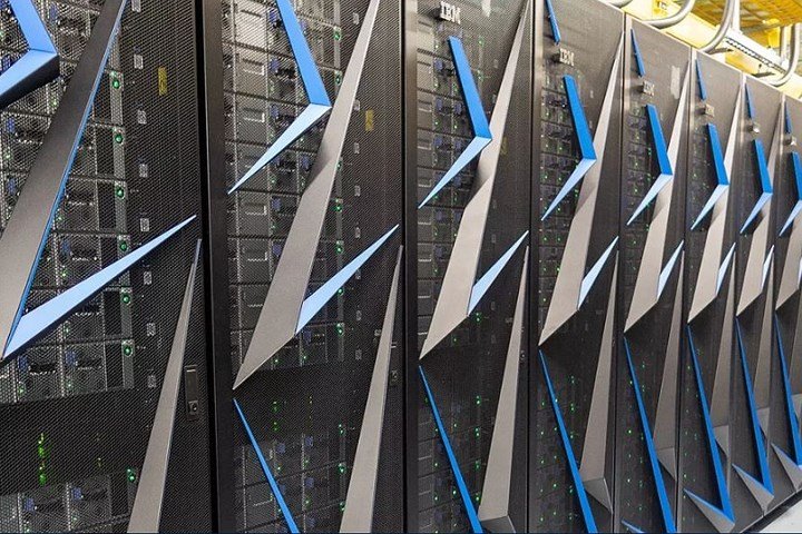 Summit - siêu máy tính nhanh nhất thế giới trị giá 200 triệu USD