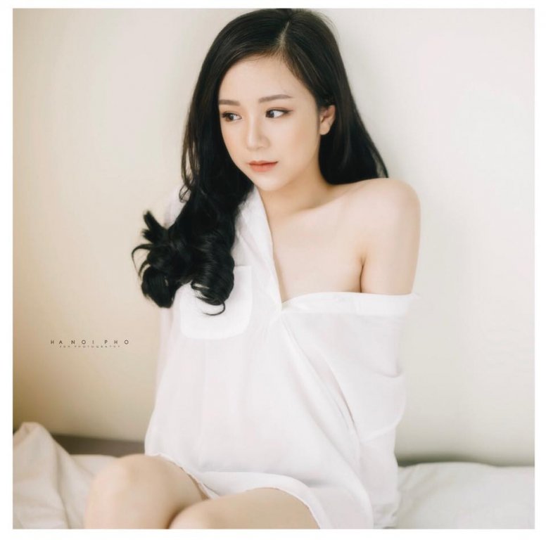 ve-dep-cua-hot-girl-ngu-gat-dai-dien-cho-nhat-ban-trong-chuong-trinh-nong-cung-world-cup-2018