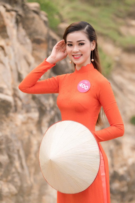 vu---hoa--ng-tha--o-quye--n-1529116813-width660height990
