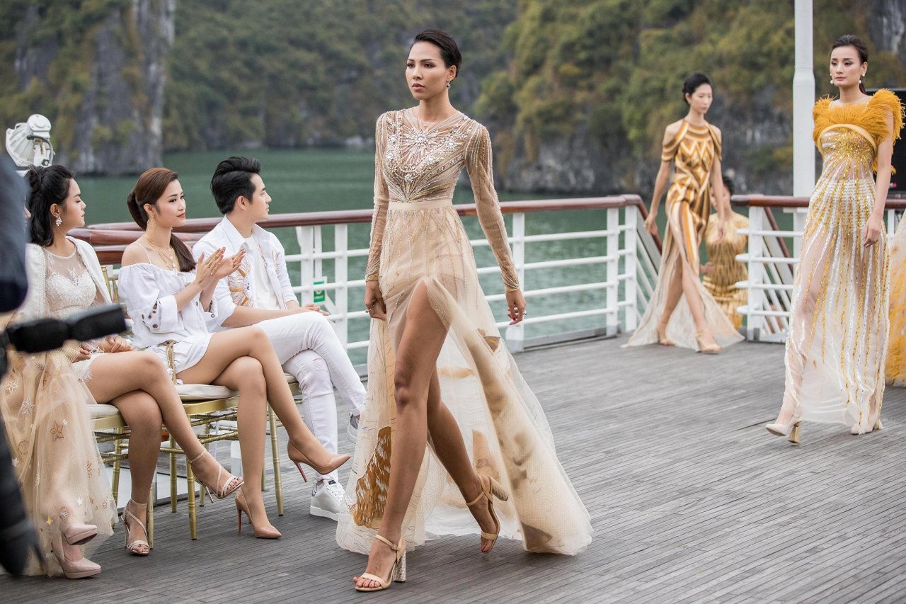 chung-thanh-phong-pham-huong-long-kan-va-nhung-show-thoi-trang-khong-ai-nghi-toi