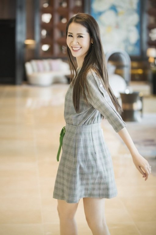 nhan-sac-o-tuoi-35-cua-duong-thuy-linh-se-dai-dien-viet-nam-tham-du-mrs-worldwide-2018
