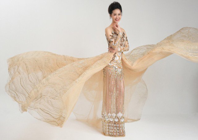 nhan-sac-o-tuoi-35-cua-duong-thuy-linh-se-dai-dien-viet-nam-tham-du-mrs-worldwide-2018