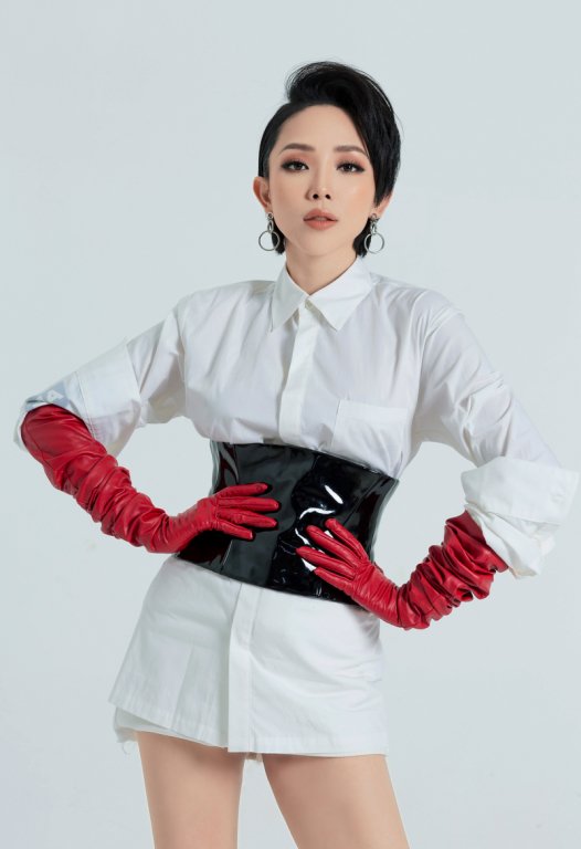 toc-tien-tung-bo-anh-ca-tinh-voi-10-chien-binh-cua-team-giong-hat-viet-2018