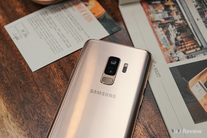 day-la-galaxy-s9-plus-lite