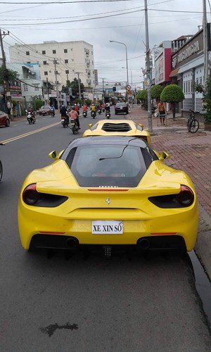 Đại gia đất Bình Dương âm thầm tậu siêu xe Ferrari 488 GTB