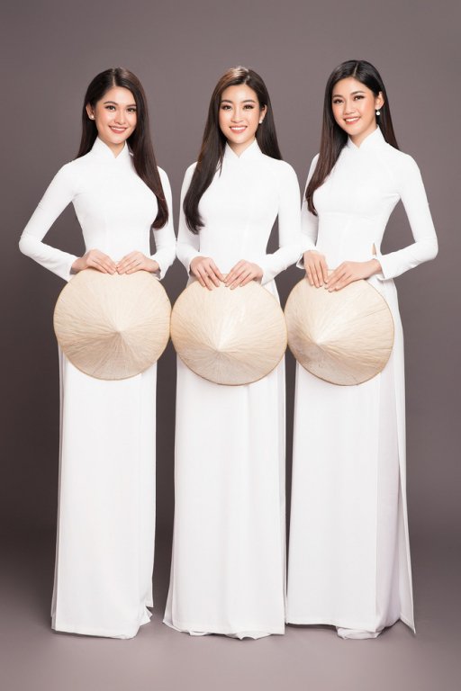 do-my-linh-thanh-tu-thuy-dung-do-ve-goi-cam-tai-chung-khao-phia-nam-hoa-hau-viet-nam-2018