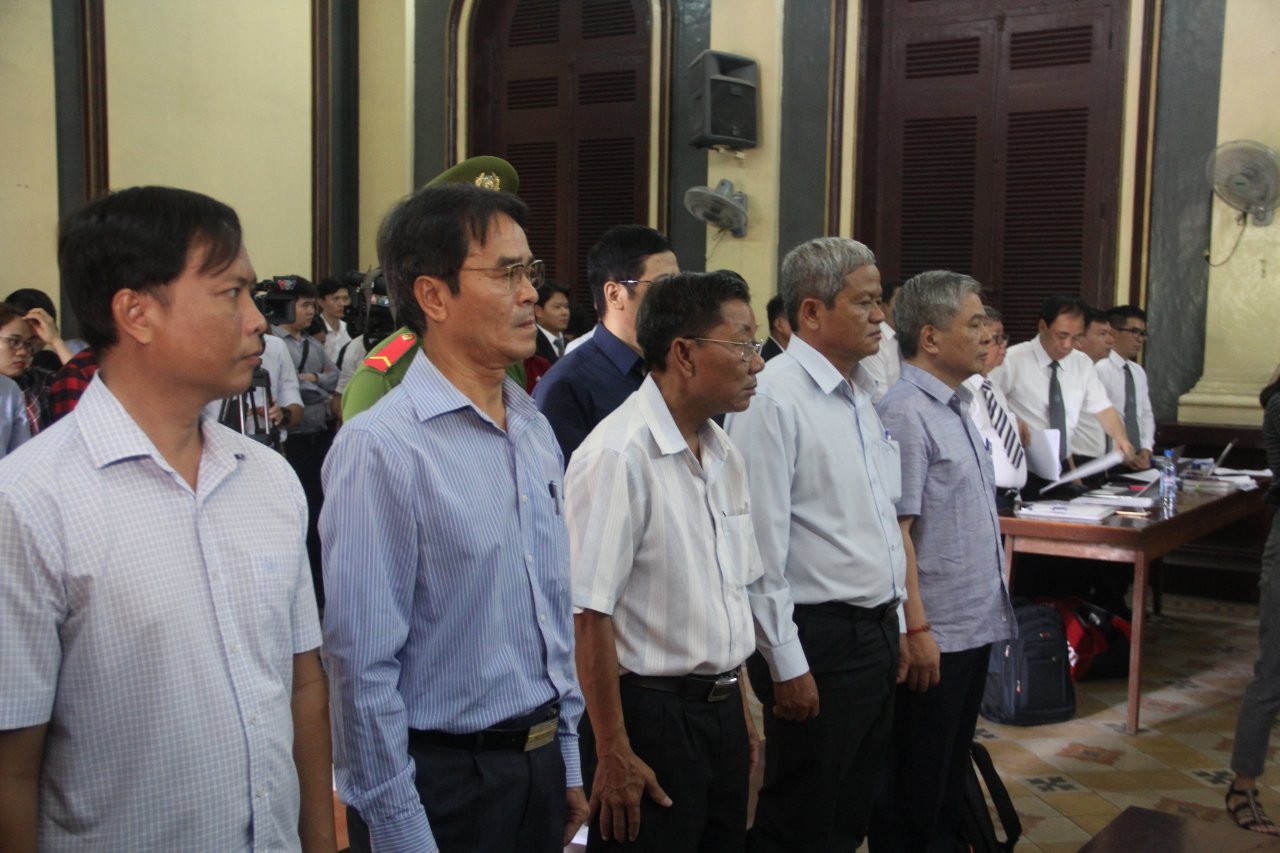 hang-loat-can-bo-ngan-hang-nha-nuoc-thoat-toi-trong-vu-an-dang-thanh-binh