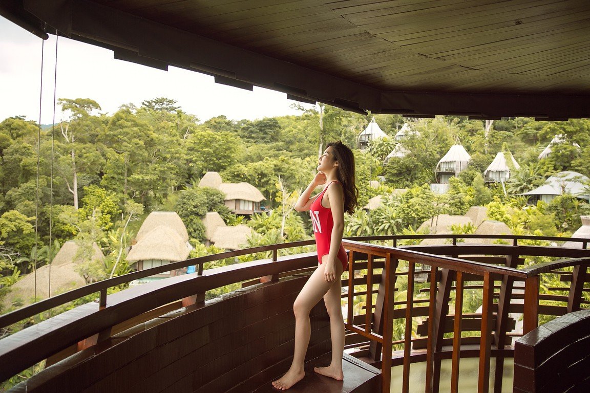 khong-so-huu-chieu-cao-khung-huong-tram-van-khoe-than-hinh-goi-cam-trong-loat-anh-bikini-moi-nhat